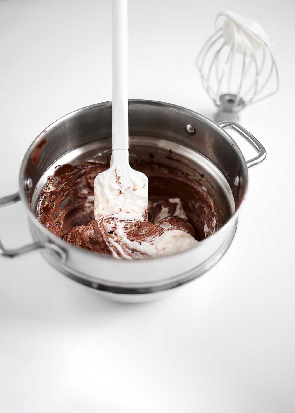 gluten free blackberry cupcakes with fresh blackberries and mint