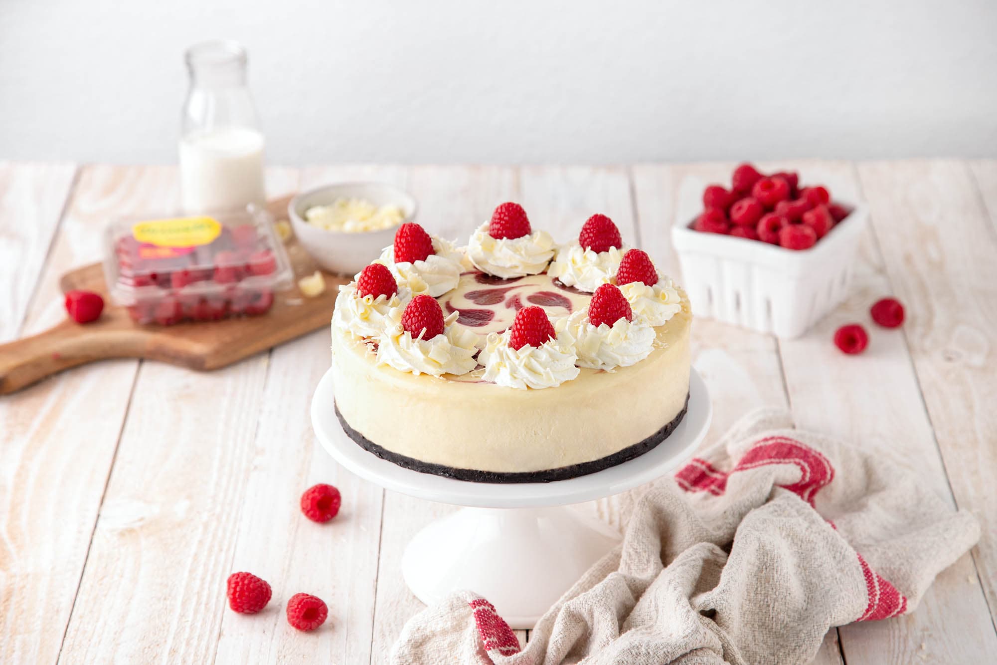 White Chocolate Raspberry Cheesecake