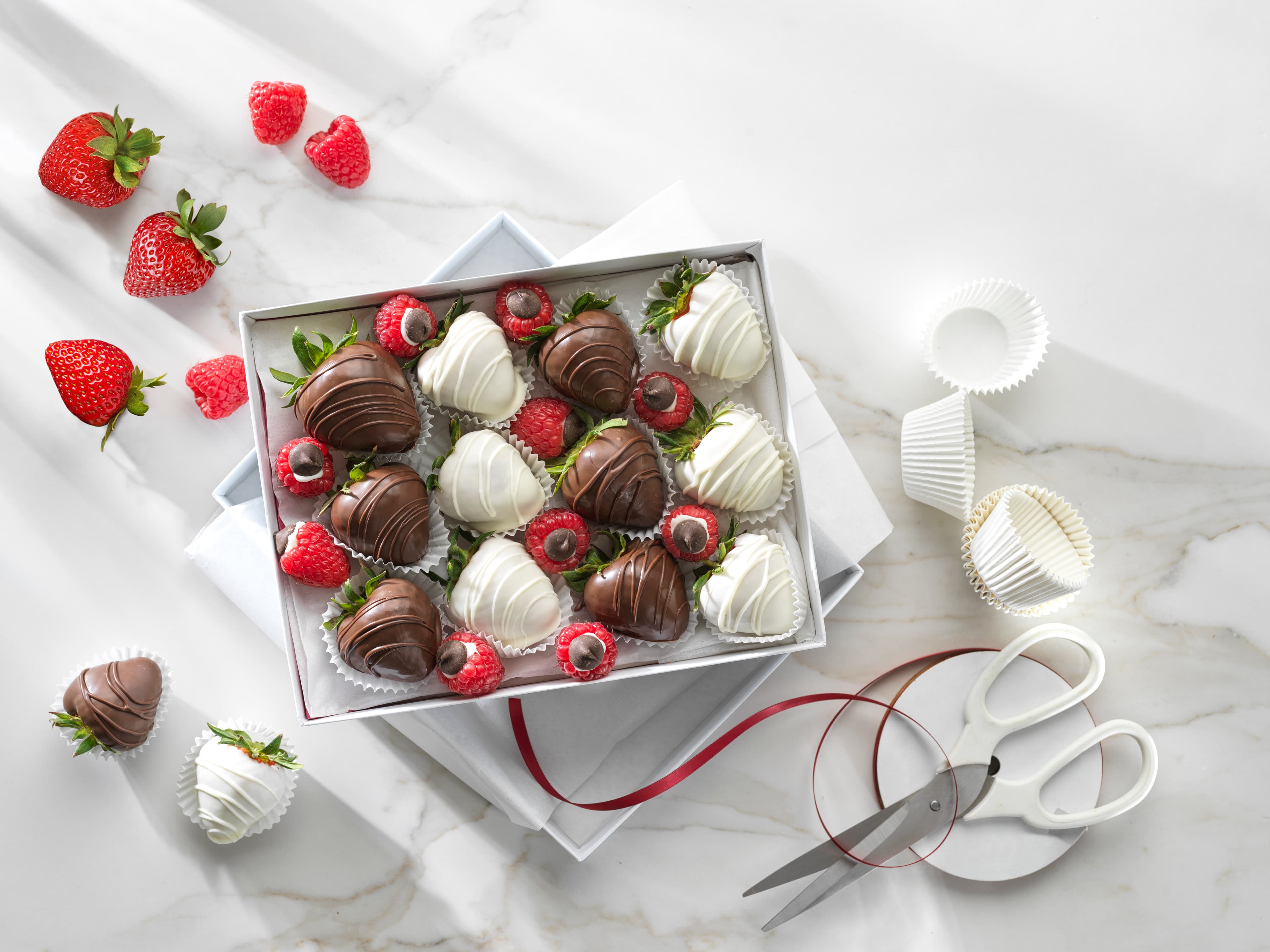 Black And White Chocolate Covered Strawberries