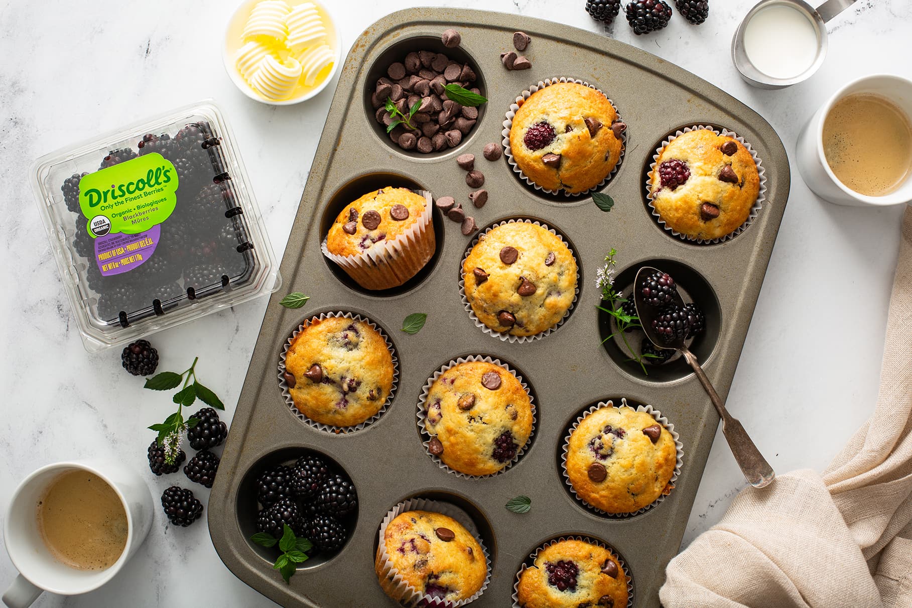 blackberry chocolate chip muffins