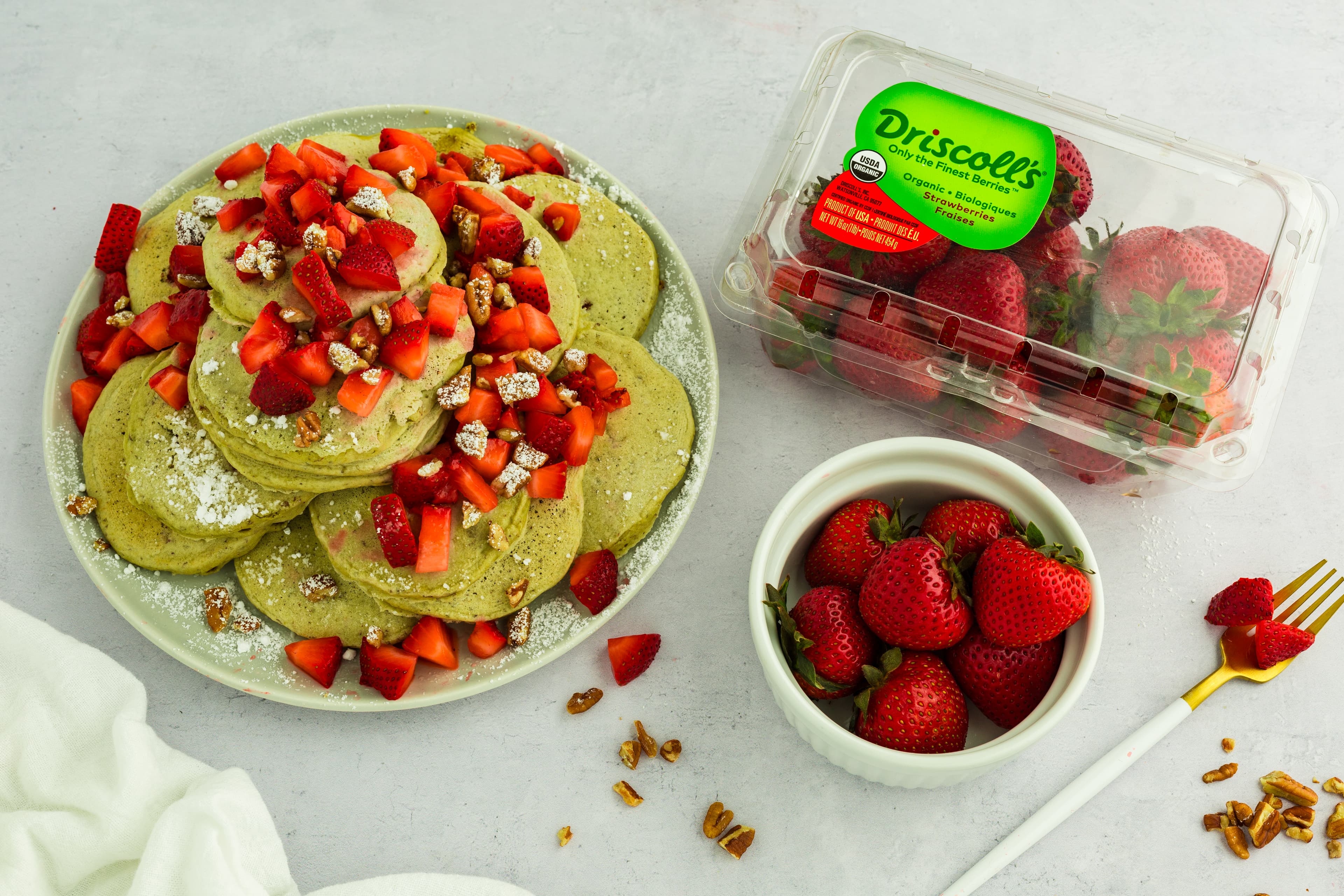 MatchaStrawberryPancakeBites2-13-item-v-1832644966