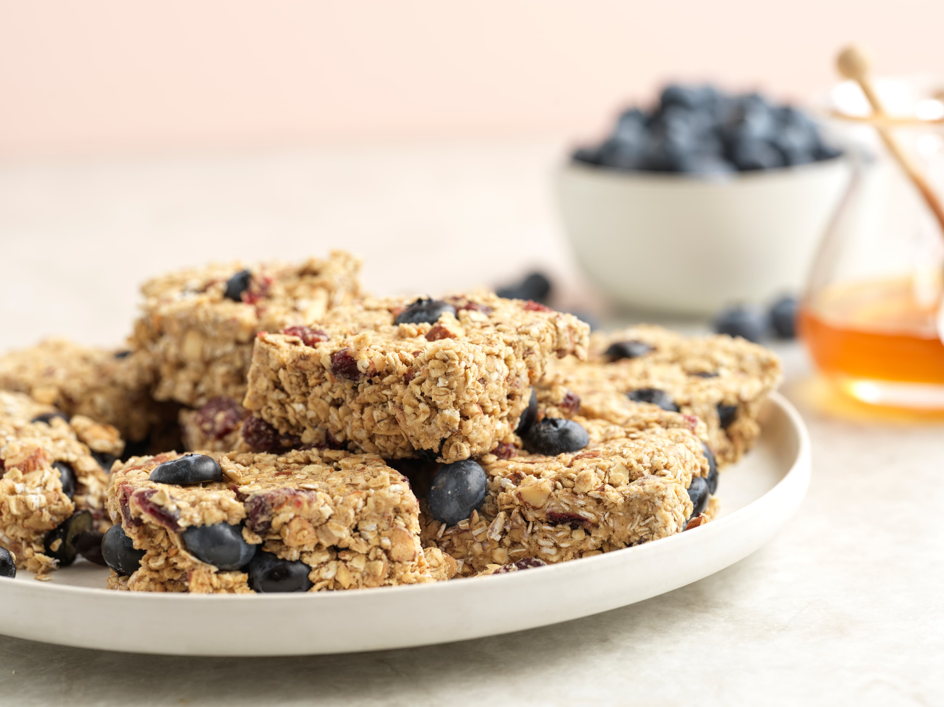 No-Bake Blueberry Oatmeal Bars