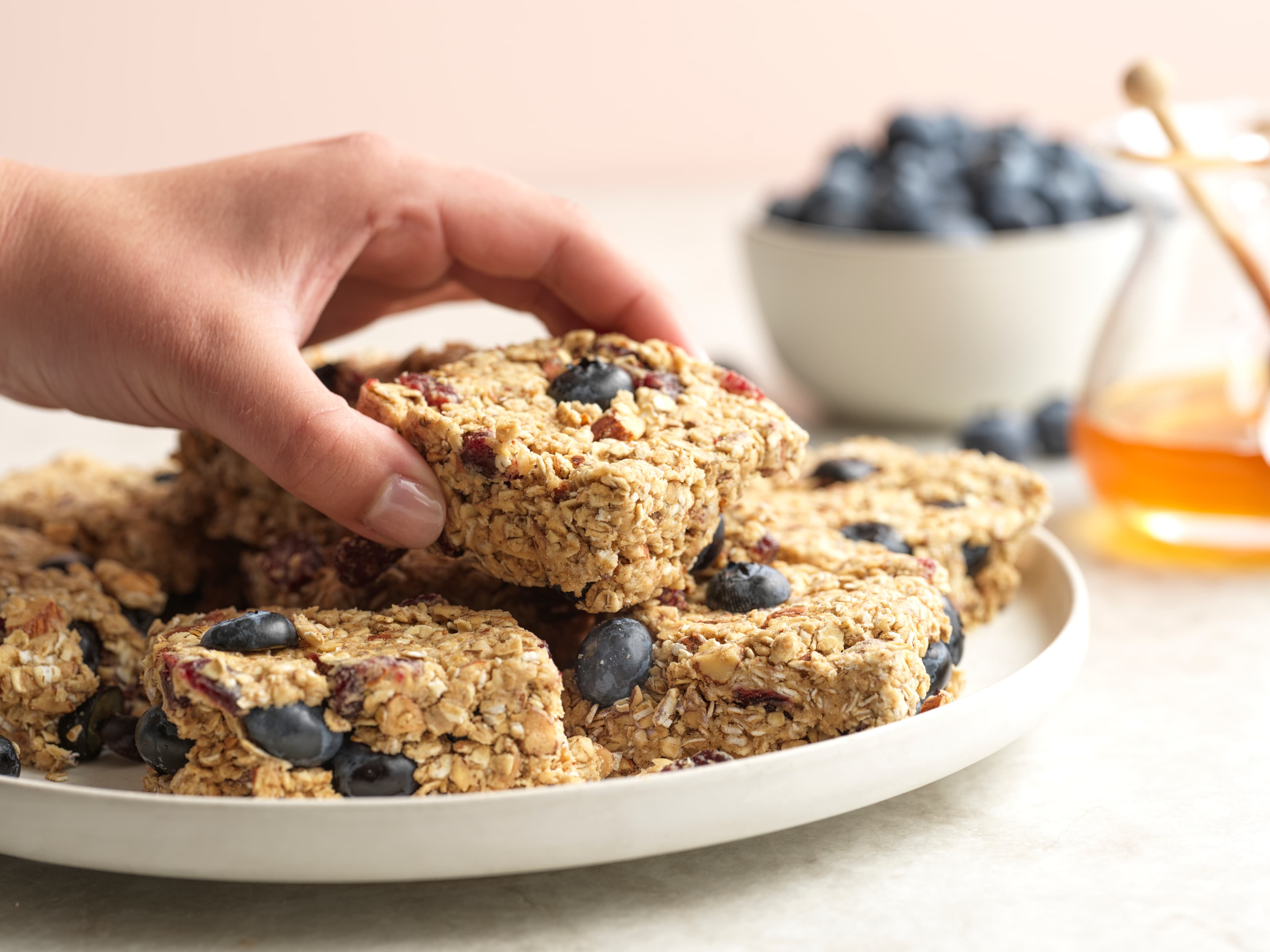 No-Bake Blueberry Oatmeal Bars