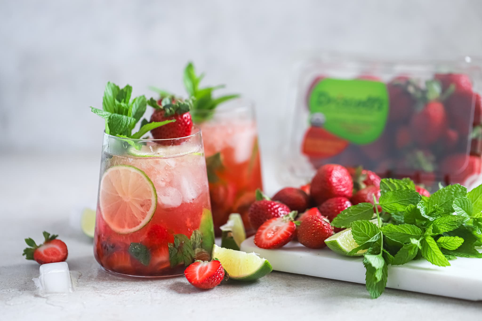Strawberry Gin Mojito
