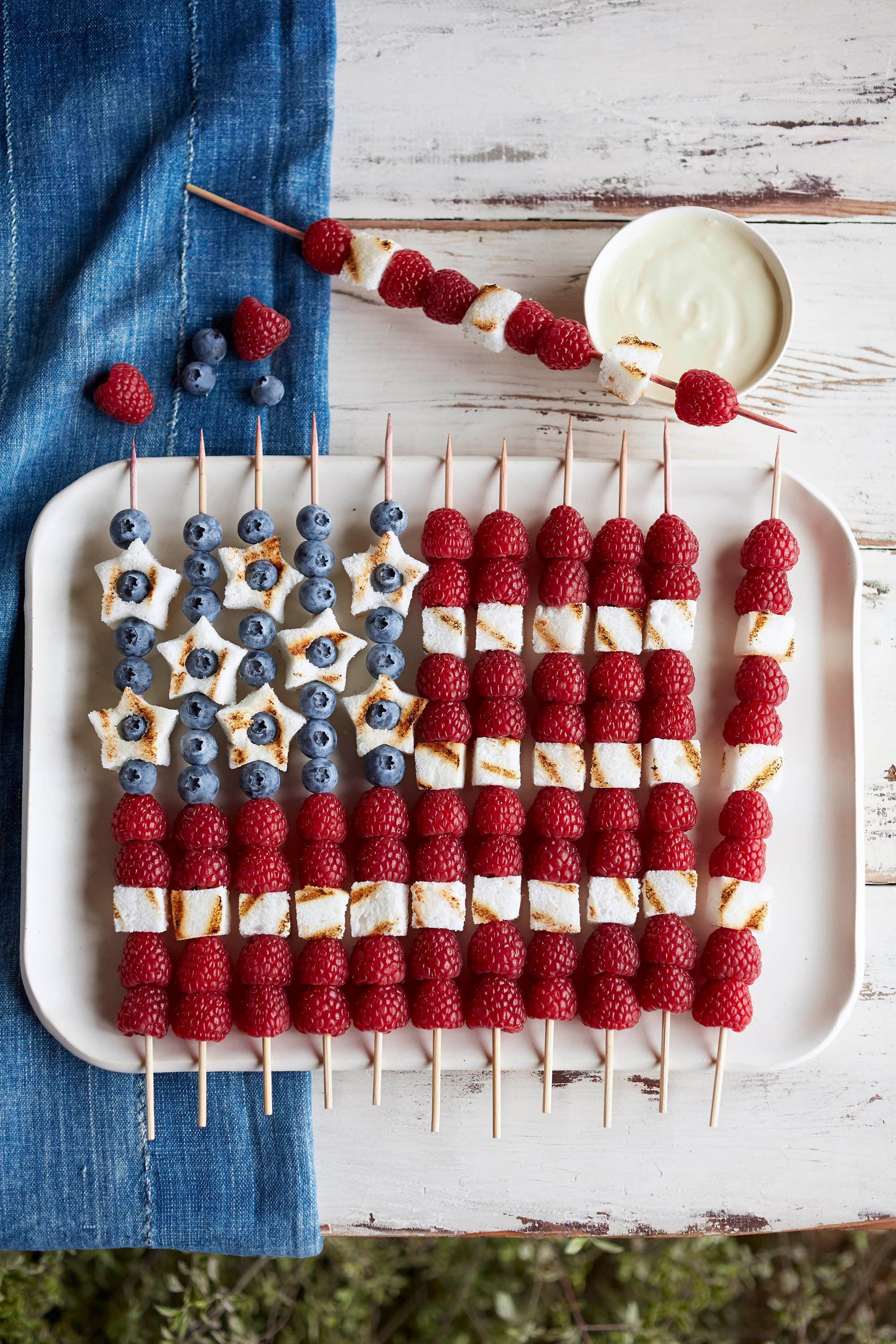 Cake skewers decorated to look like an american flag