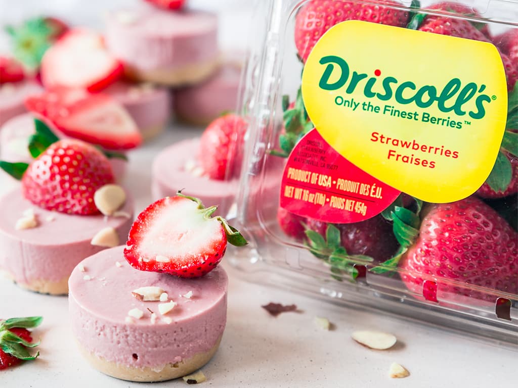 No Bake Mini Vegan Strawberry Cheesecakes